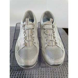 Skechers Sneakers Slip On Walking Shoes‎ Memory Foam White Silver Size 8